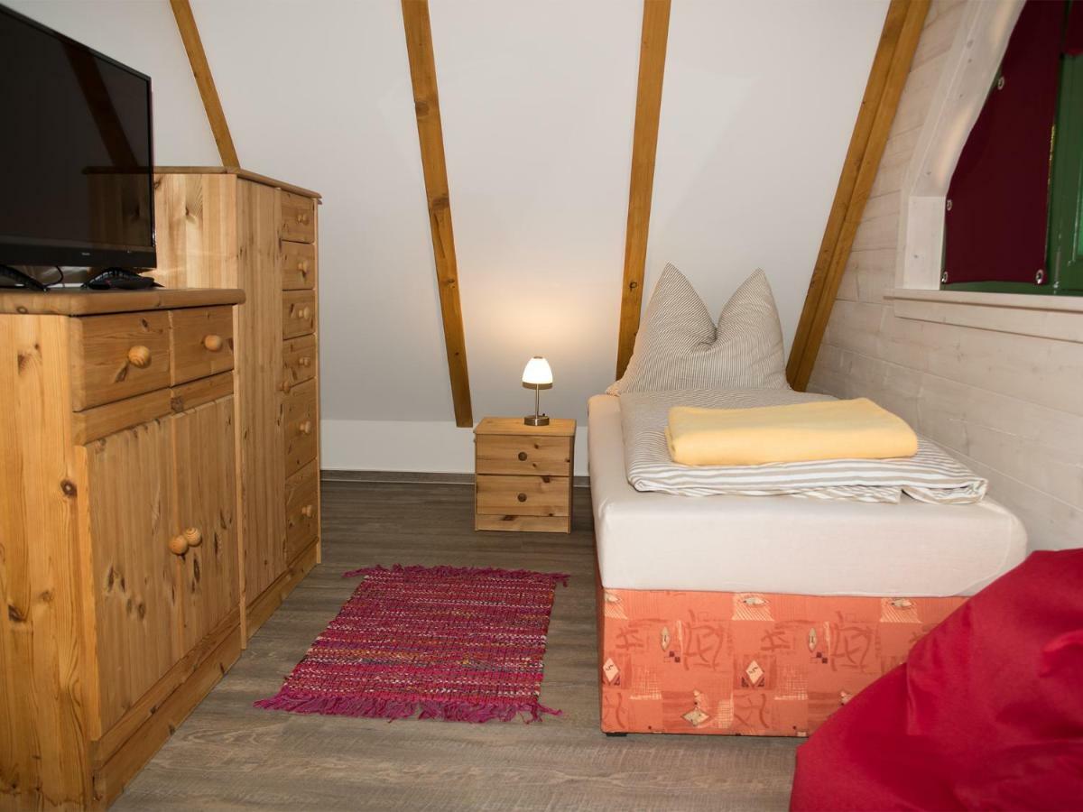 Ferienhaus F.Winkler Neukalen ภายนอก รูปภาพ